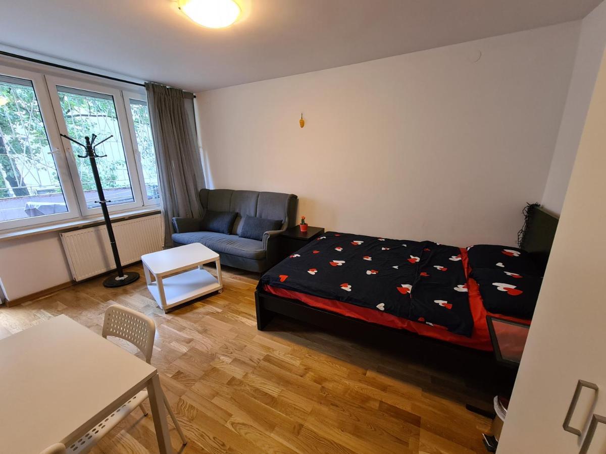 Mirrorroom Pl Citycenter Warschau Exterior foto
